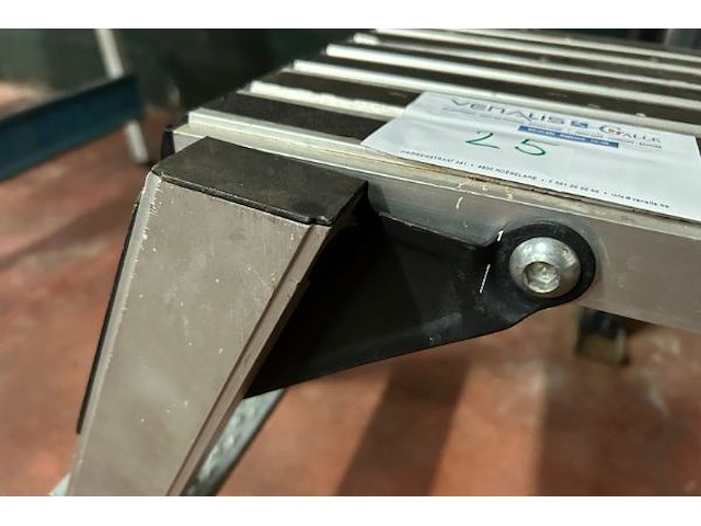 Opvouwbaar aluminium werkplatform - afbeelding 3 van  4