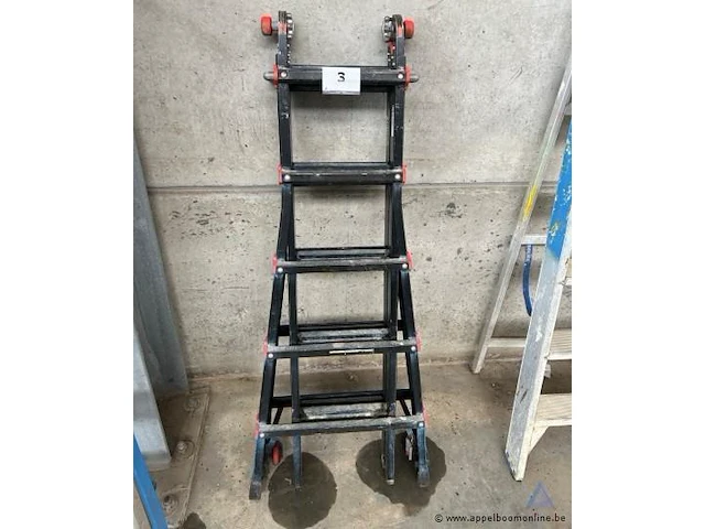 Opvouwbare ladder little giant m22, maximale belasting 150 kg. - afbeelding 1 van  3