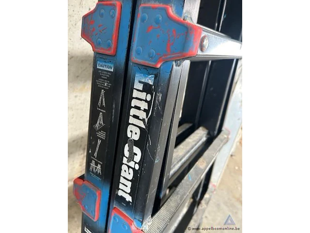 Opvouwbare ladder little giant m22, maximale belasting 150 kg. - afbeelding 3 van  3