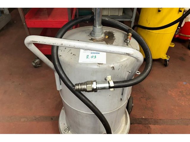 Opzuig en opvangunit voor olie - afbeelding 3 van  5