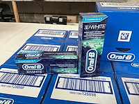Oral-b 3d white zachte munt (120x) - afbeelding 1 van  5