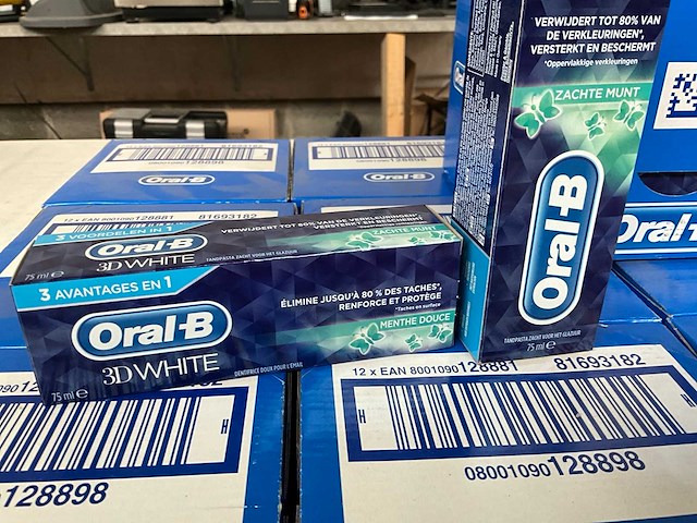 Oral-b 3d white zachte munt (120x) - afbeelding 3 van  5