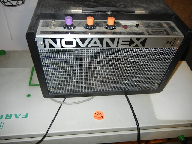 Orgel met versterker merk: farfisa - afbeelding 1 van  2