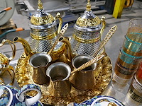 Orientaalse theekannen met glaasjes - afbeelding 2 van  6
