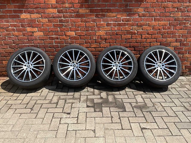 Originele mercedes-amg 20 inch velgenset met dunlop sp sport maxx banden (4x) - afbeelding 1 van  12