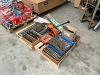 Originele nummerplaat drukpers + alle letters en cijfers - afbeelding 2 van  8