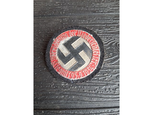 Originele opspeld medaille geen namaak. - afbeelding 1 van  2