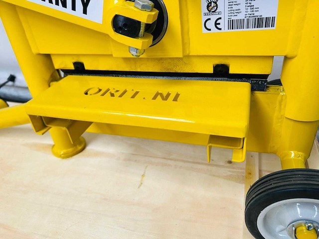Orit - 3300-es - steenknipper - afbeelding 2 van  12