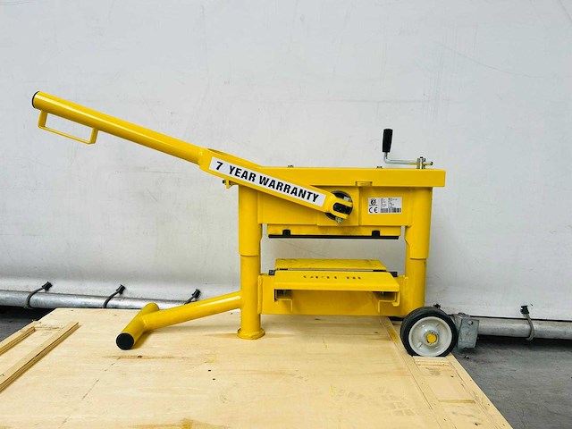 Orit - 3300-es - steenknipper - afbeelding 1 van  8