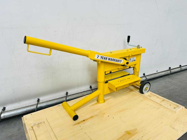Orit - 3300-es - steenknipper - afbeelding 3 van  4