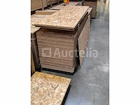 Osb3 2050 x 625 x 18 mm oppervlakte-gemonteerd paneel met tong en groef :+- 75 m² : 55 panelen - afbeelding 2 van  6