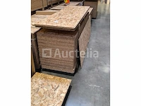 Osb3 oppervlaktegemonteerd paneel 2050 x 625 x 18 mm met tugge en groef :+- 100 m² : 75 panelen - afbeelding 7 van  7