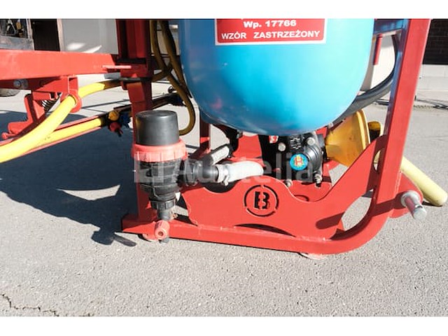 Osko wr-80 3-punts skid-gemonteerde landbouwspuit - afbeelding 6 van  15