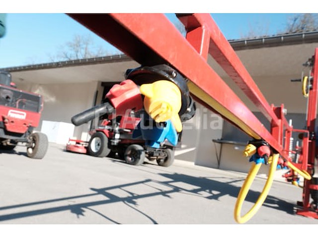 Osko wr-80 3-punts skid-gemonteerde landbouwspuit - afbeelding 7 van  15