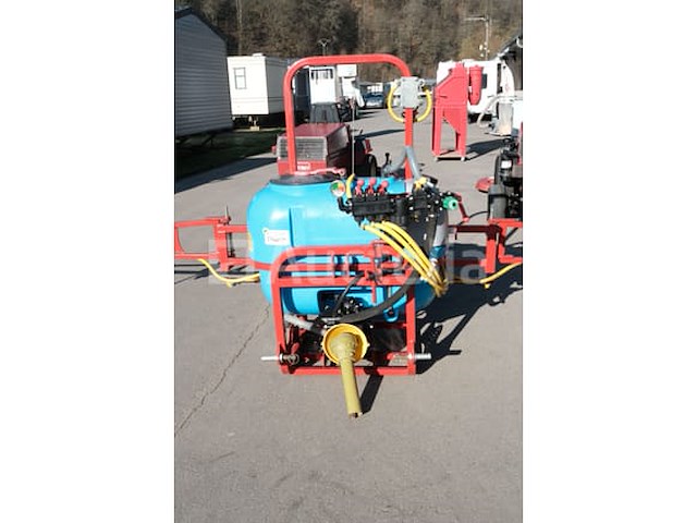 Osko wr-80 3-punts skid-gemonteerde landbouwspuit - afbeelding 11 van  15