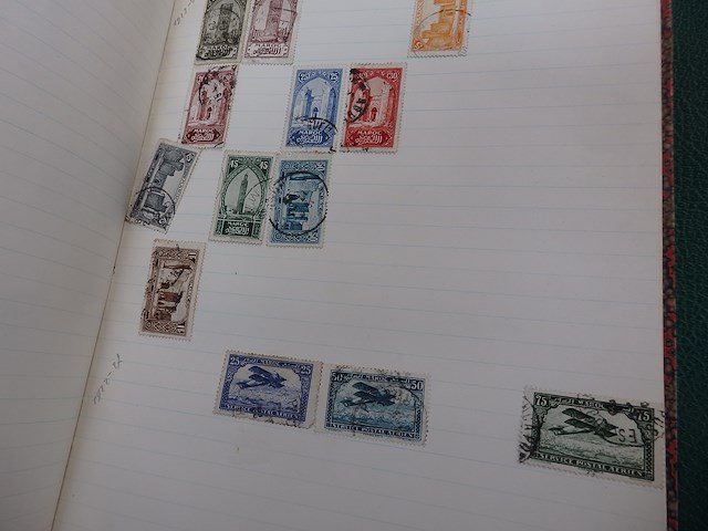 Oud boek met wereld verzameling - afbeelding 3 van  12