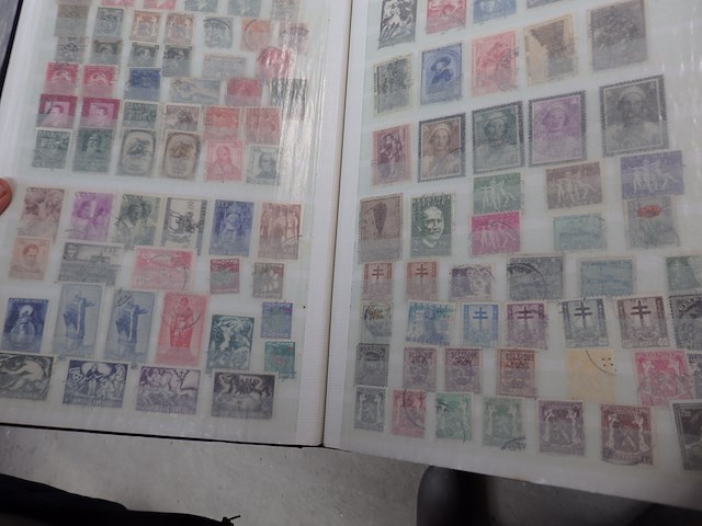 Oud boek met wereld verzameling - afbeelding 8 van  12