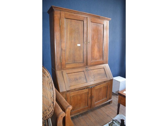 Oud eiken bureelkast met 2 deuren en valdeur met opzet 2 deuren afm. 240x145x60 - afbeelding 2 van  7