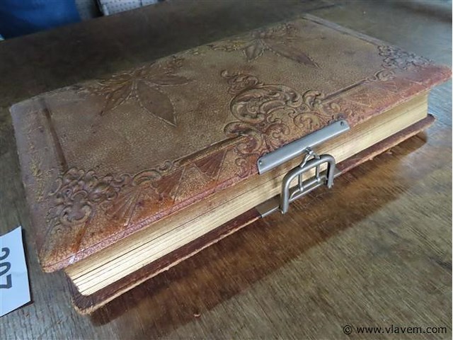Oud fotoboek - afbeelding 2 van  7