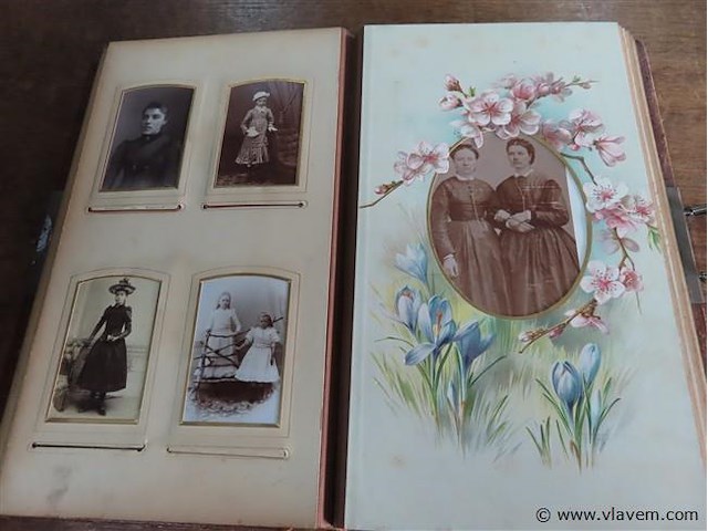 Oud fotoboek - afbeelding 6 van  7