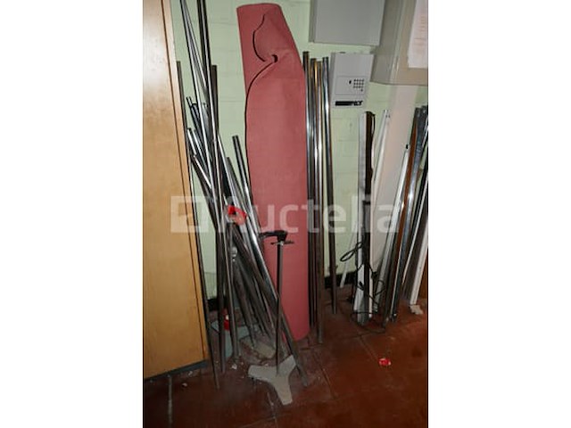 Oud ijzer en schroot - afbeelding 4 van  10