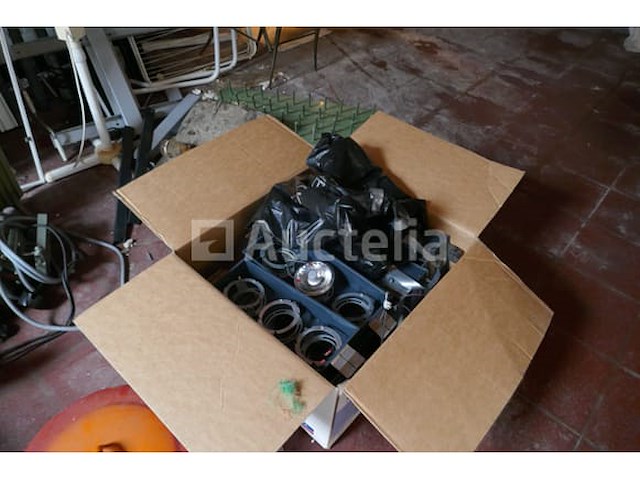 Oud ijzer en schroot - afbeelding 6 van  10