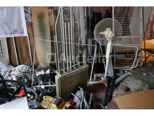 Oud ijzer en schroot - afbeelding 9 van  10