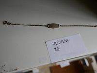 Oud kinderarmbandje in double - afbeelding 1 van  1