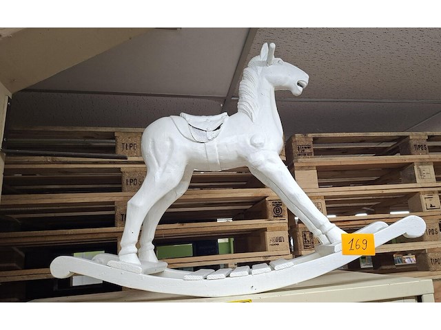 Oud schommelpaard - afbeelding 1 van  1