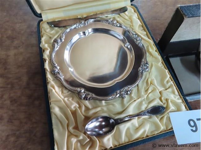 Oud tafelgerei - afbeelding 2 van  3