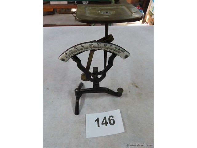 Oud weegschaaltje - afbeelding 1 van  4