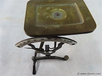 Oud weegschaaltje - afbeelding 4 van  4