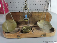 Oud weegschaaltje - afbeelding 2 van  3