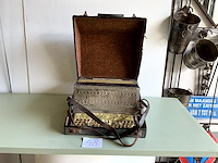 Oude accordeon - afbeelding 3 van  3
