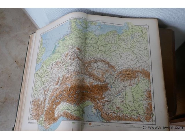 Oude atlas - afbeelding 2 van  2