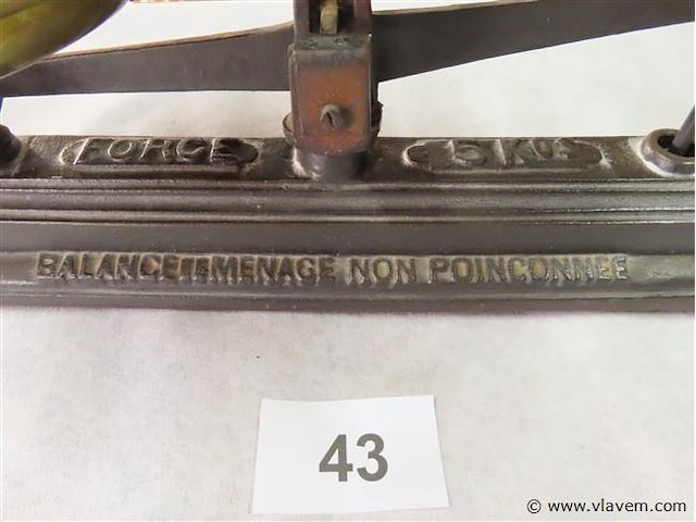 Oude balans - afbeelding 4 van  4