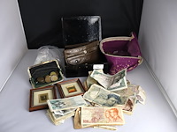Oude bankbiljetten & munten