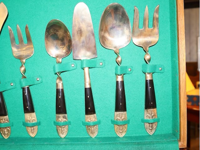 Oude bestekkoffer sian - afbeelding 2 van  10