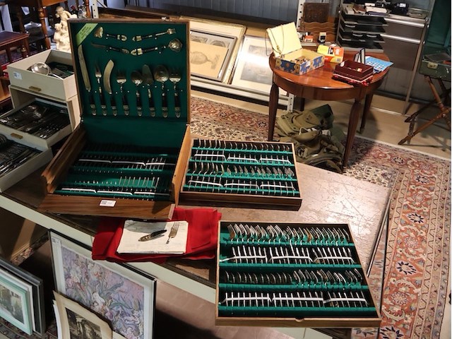 Oude bestekkoffer sian - afbeelding 1 van  10