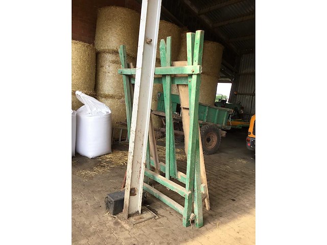 Oude boeren wagen - afbeelding 2 van  11