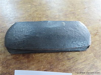 Oude bril in metalen houder - afbeelding 3 van  3