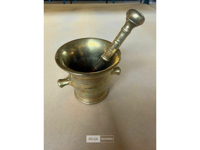 Oude bronzen vijzel - afbeelding 2 van  2