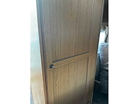 Oude caravan - afbeelding 7 van  9