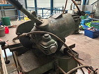Oude cirkelzaagmachine - afbeelding 5 van  6