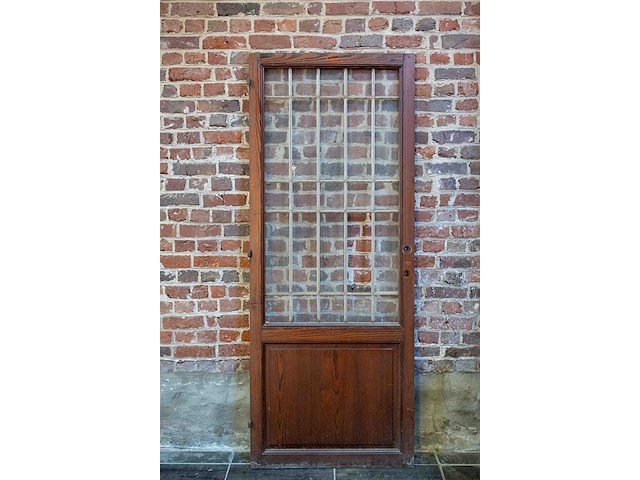 Oude deur met glas - afbeelding 1 van  1