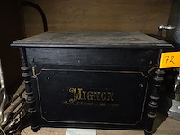 Oude draaiorgel mignon - afbeelding 1 van  4