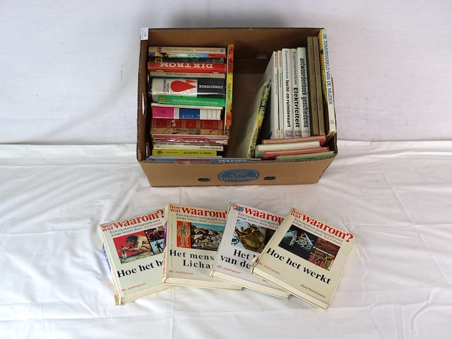 Oude educatieve kinderboeken - afbeelding 1 van  4