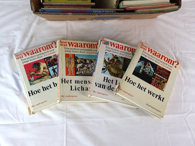 Oude educatieve kinderboeken - afbeelding 2 van  4