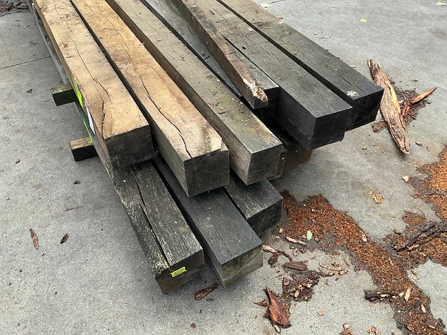 Oude eiken balken (8x) - afbeelding 1 van  1