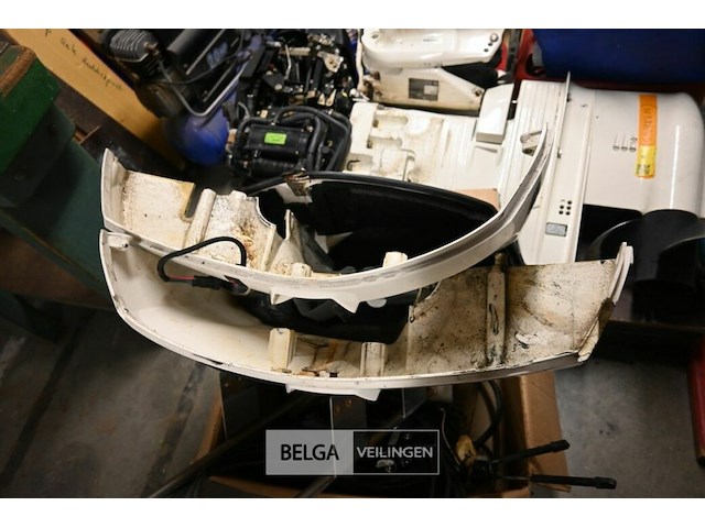 Oude evinrude buitenmotor - afbeelding 2 van  5